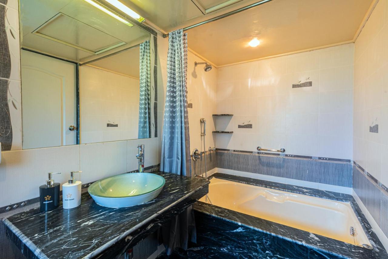 Saffronstays Grandiosa - 4 Bdr Pet-Friendly, Pool Villa Khandala Экстерьер фото